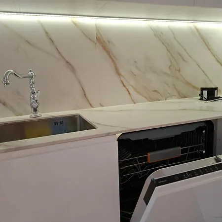 Luxury Ervin * Bonaci
