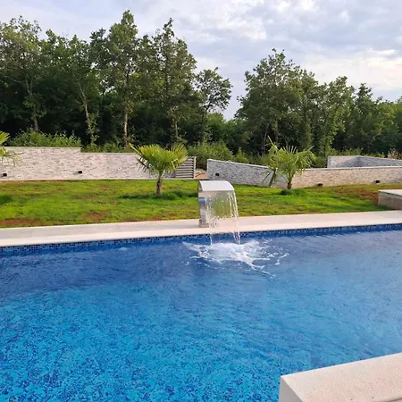 Villa Luxury Ervin *